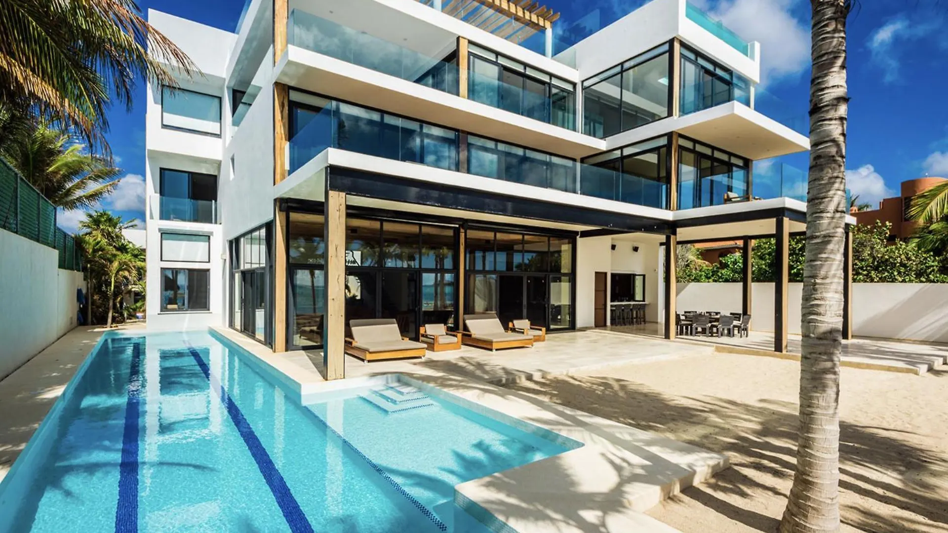 Beachfront & Private Villa In Tulum For 12 Guests Balcheil